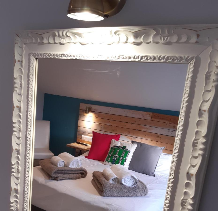 Cotswold Aparthotel Stroud  Ngoại thất bức ảnh