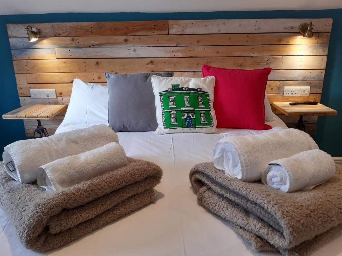 Cotswold Aparthotel Stroud  Ngoại thất bức ảnh